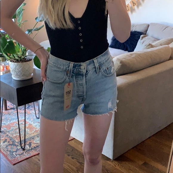 High waisted - Button up Levi Jeans - Picture 3 of 6